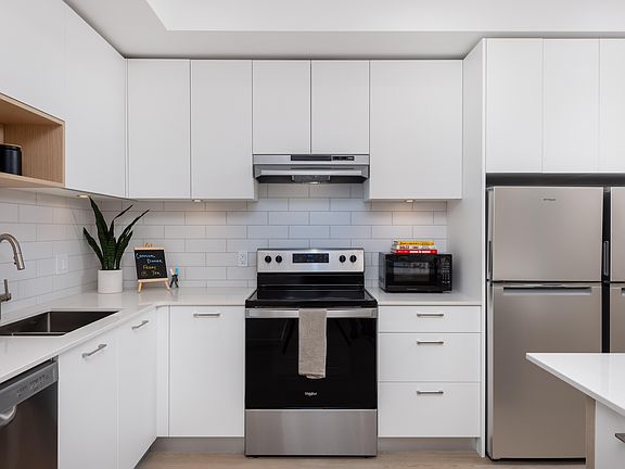 2nd image of 1468 Vancouver St #1373034