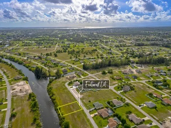 2000 NW 17th Ter, Cape Coral, FL 33993