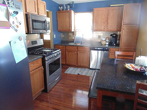 3rd image of 1665 Fremont Ave