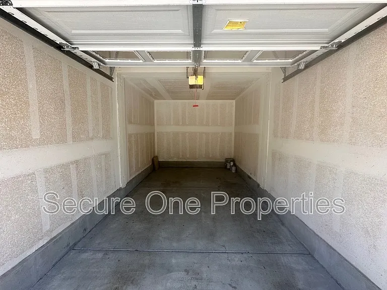 208 Riverdale Ct #715 — Photo 27