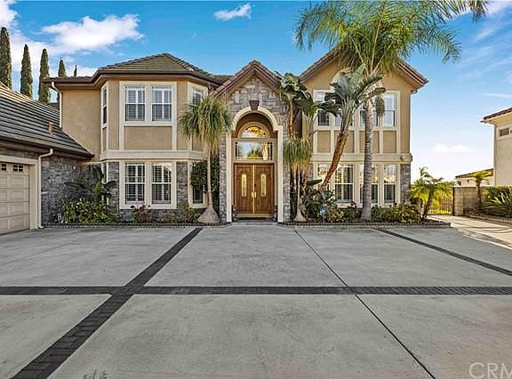 3rd image of 2609 Viewridge Dr