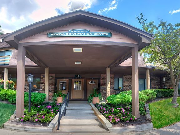 5th image of 18 Brook Hill Ln #92