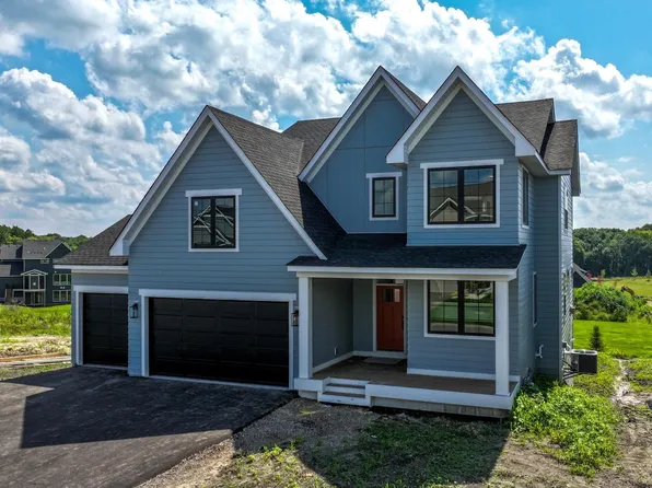 4640 Meadowview Ln, Excelsior, MN 55331