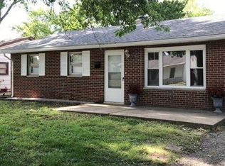 1737 Parklane Dr, Cahokia, IL 62206