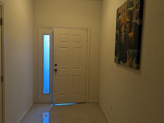 3rd image of 3035 Ashland Ln S
