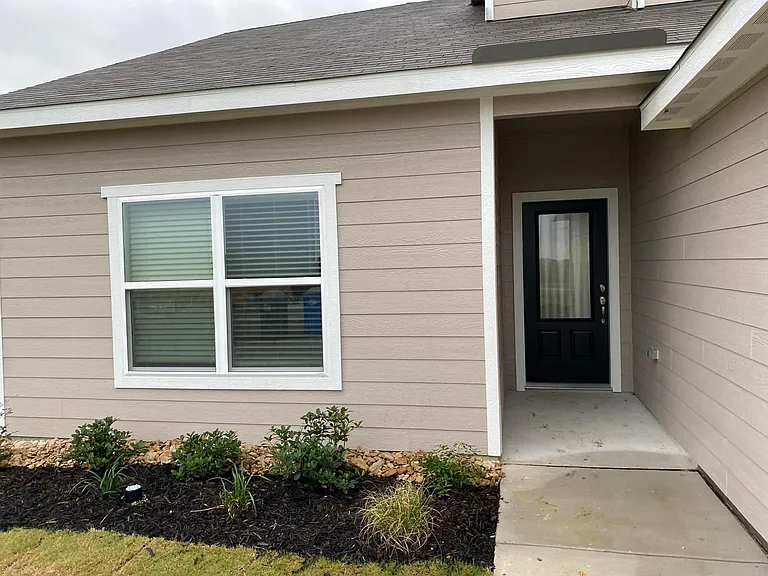 6409 Texas Bluebell Dr — Photo 2