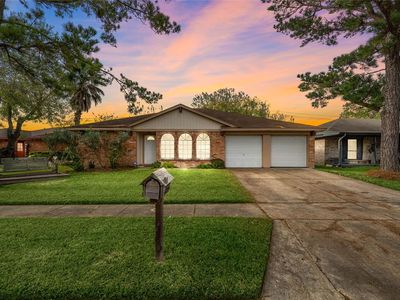2530 Colonial Ridge Dr, Friendswood, TX, 77546