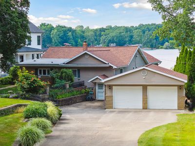 12626 Crystal Lake Dr S, Cement City, MI, 49233