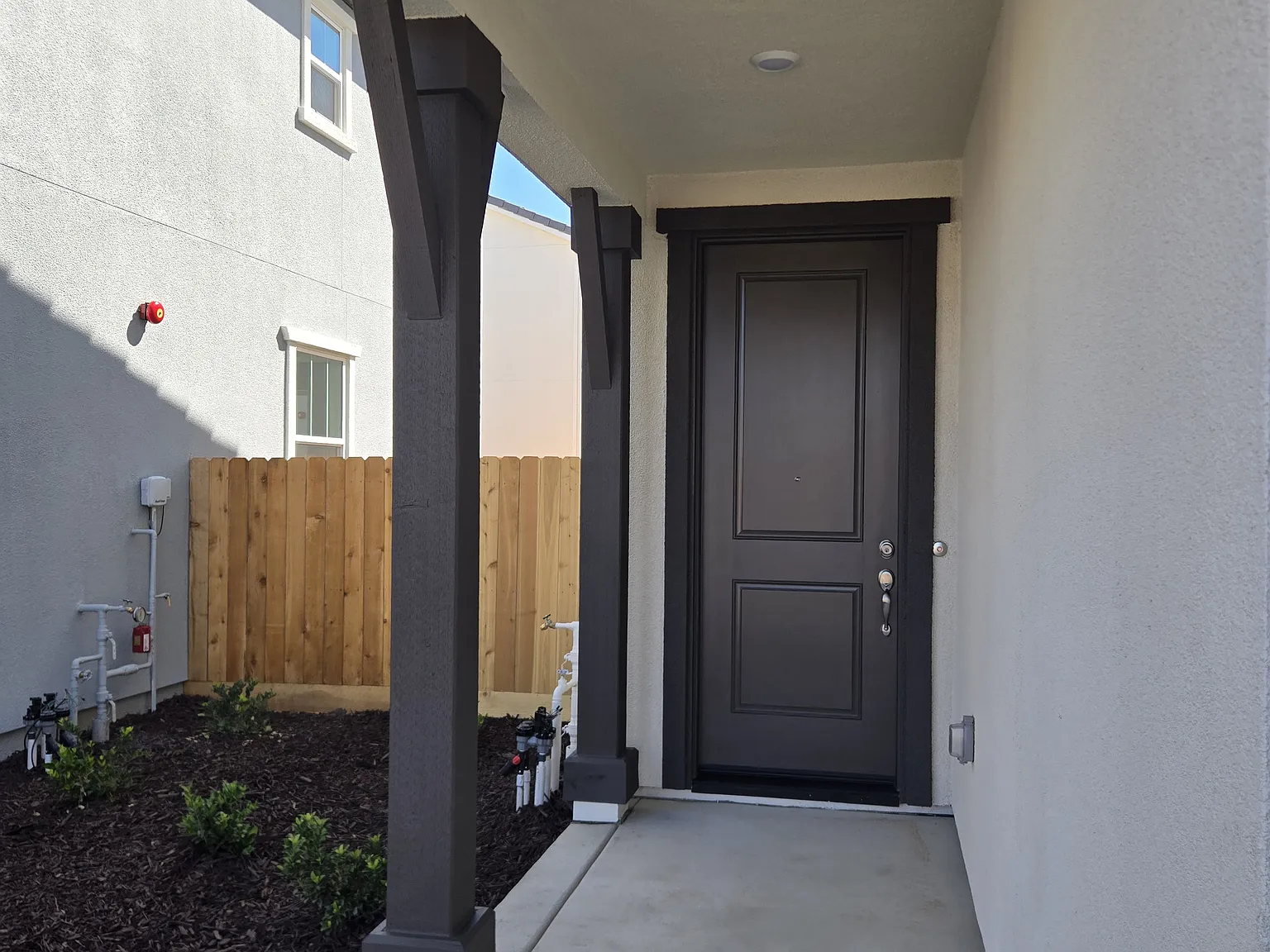 3 bed, 2.5 bath, 1462 sqft, $2,950 — Photo 2