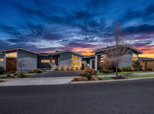 3759 SW 45th St, Redmond, OR 97756