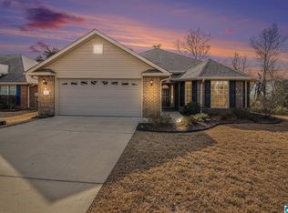 312 Golden Meadows Pl, Alabaster, AL 35007