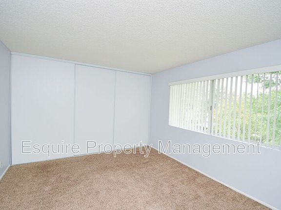 5th image of 1920 Los Feliz Dr #1940T