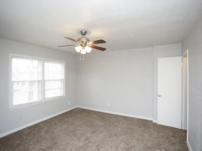 Edgemoor Townhomes — Photo 54