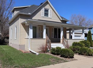 111 1st St NW, Oelwein, IA