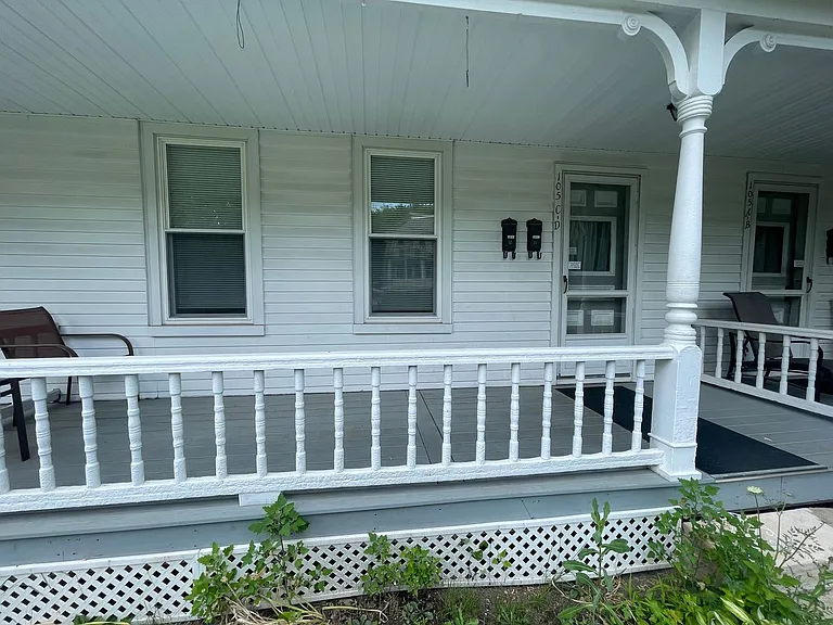 105 Friend St — Photo 10