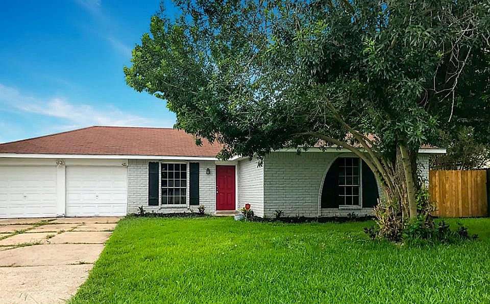 1st image of 15311 Timberlea Dr
