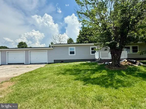 87 Becks Ln, Inwood, WV 25428