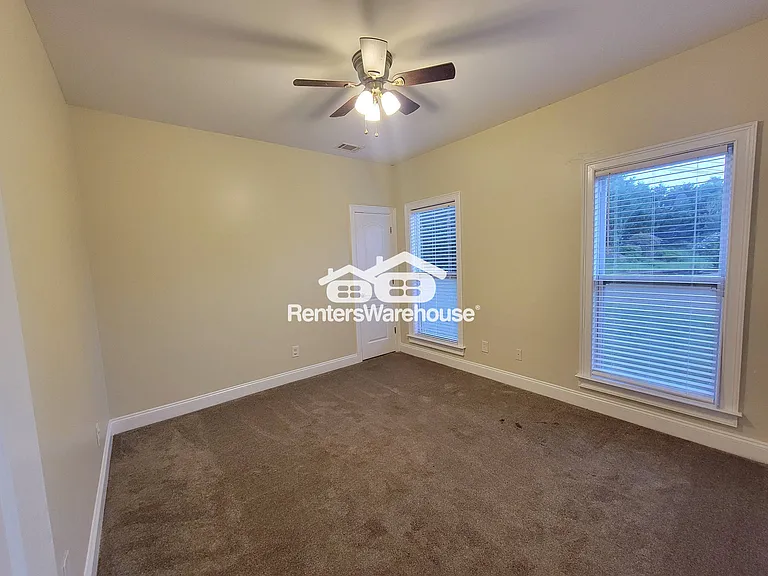 1025 Rowanshyre Cir — Photo 22