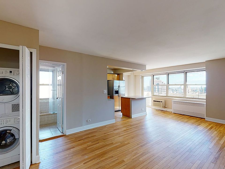 1st image of 310 Greenwich St APT 37k