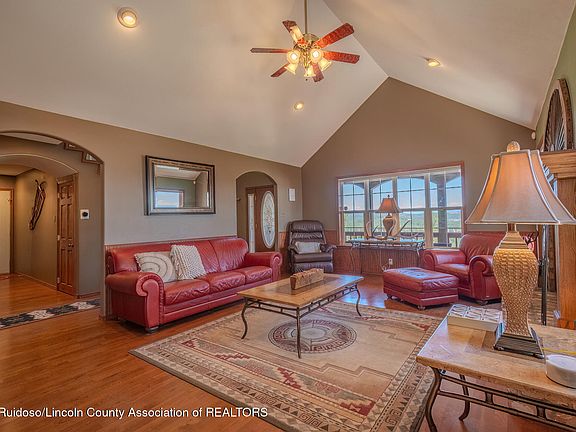 4th image of 203 Sunrise Ct
