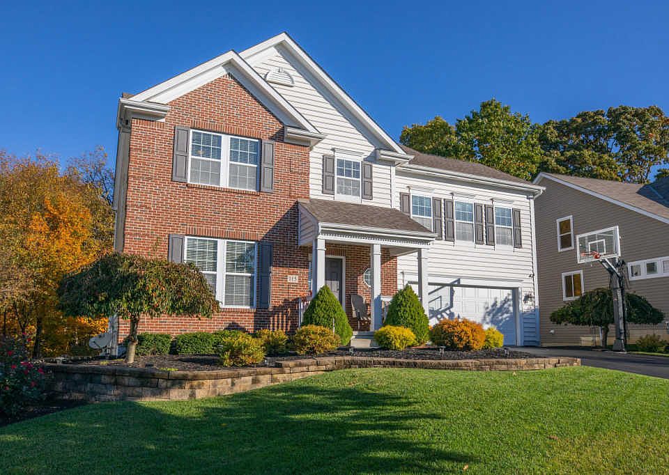 1st image of 115 Winding Valley Dr