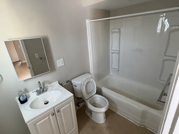 120 N Main St Floor 2, Taylor, PA 18517