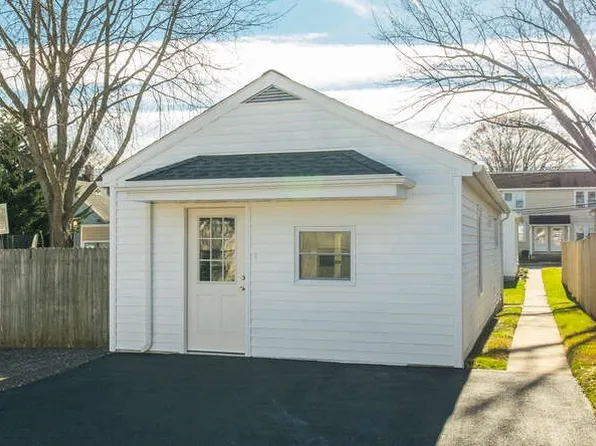 19 Ward Ave #B, Westminster, MD 21157