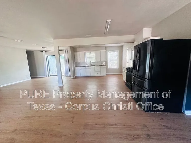 1325 Tyler Ave — Photo 6