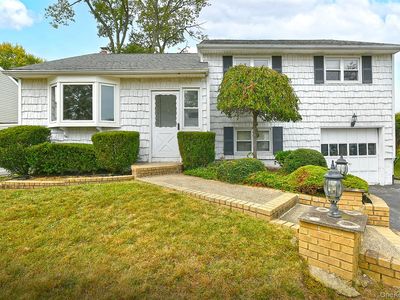 42 Amherst Drive, Massapequa, NY, 11758