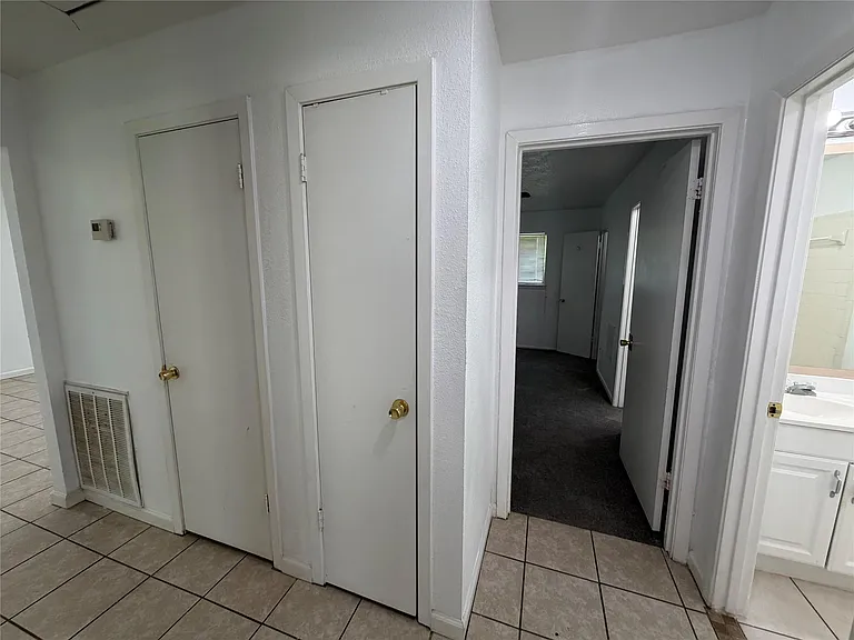 9911 Cardinal St — Photo 24