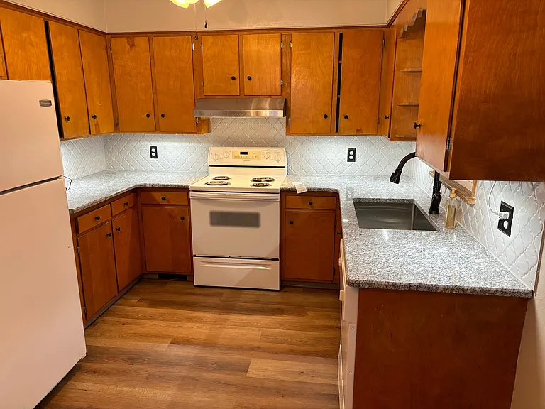 811 Soap Hollow Rd — Photo 1