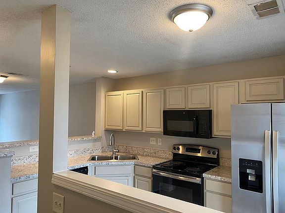 5th image of 160 Portestown Way