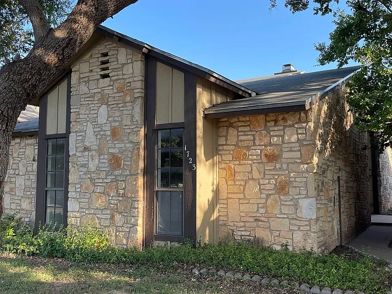 1723 Utah Ave — Photo 1