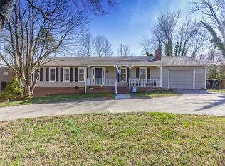 406 Colonial Dr, Burlington, NC 27215