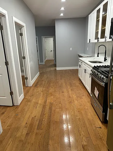 2126 Chatterton Ave #4 Photo 1