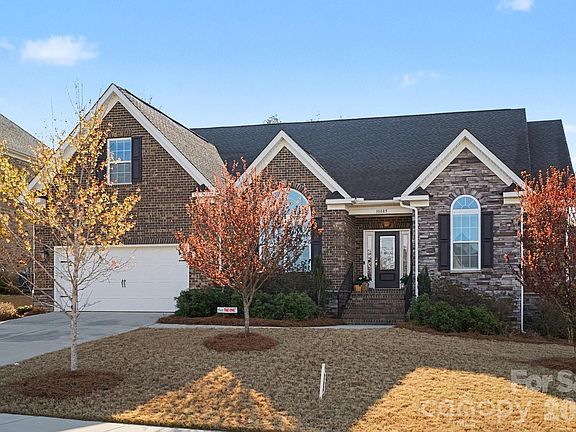 2nd image of 10885 Greenvale Dr