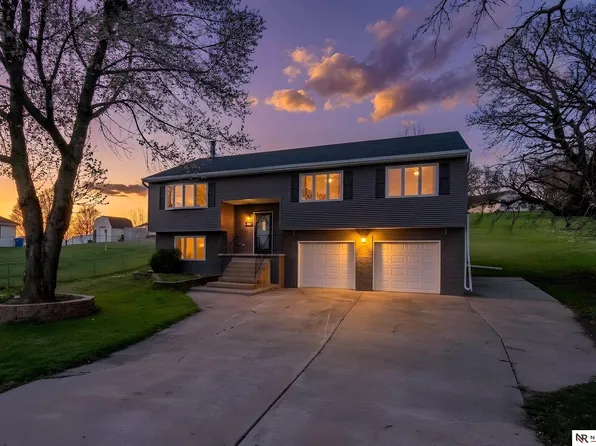 9316 Talmadge Rd, Plattsmouth, NE 68048