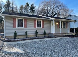 73 S Shore Dr, Toms River, NJ 08753