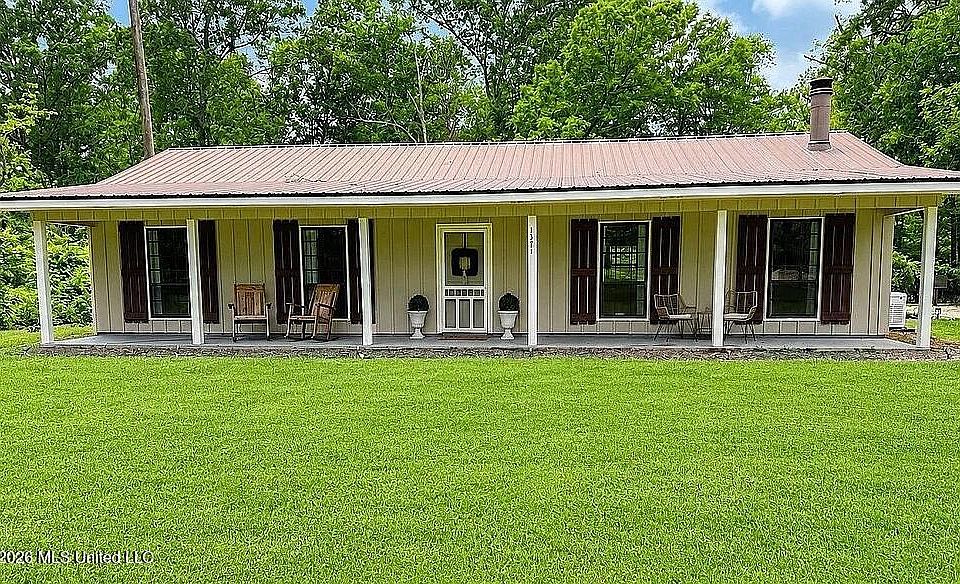 1st image of 1371 Berwick Cassels Rd