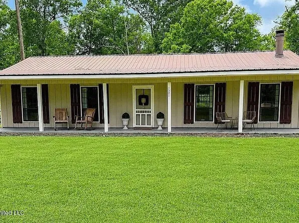 1371 Berwick Cassels Rd, Liberty, MS 39645