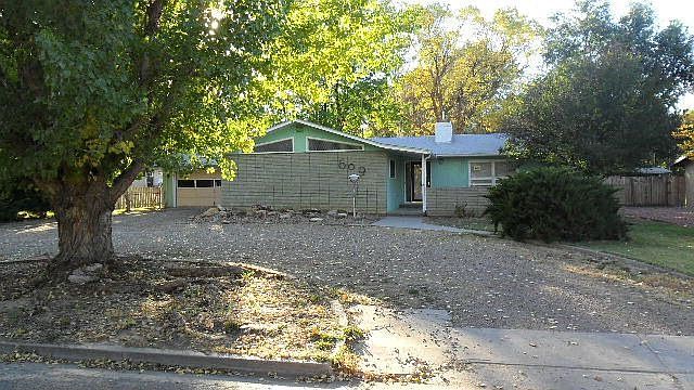 1st image of 609 S 2nd St