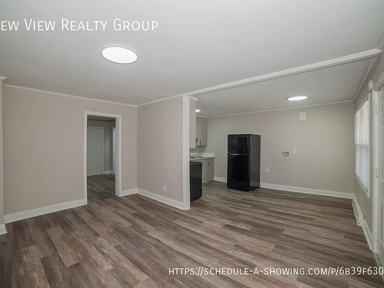 5115 Higgins St — Photo 3