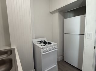 1210 S 9th St APT 2, Manitowoc, WI 54220