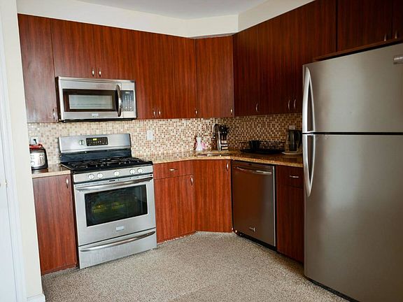 3rd image of 2757 Cropsey Ave #3