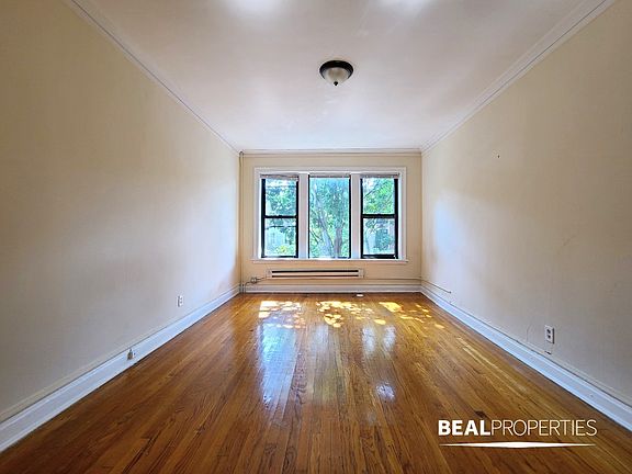 5th image of 3943.5 N Janssen Ave #3943X-E2