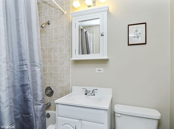 5th image of 4925 N Glenwood Ave #3C