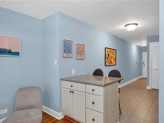4th image of 221 McDonald Ave APT 3P