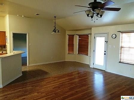 3rd image of 2406 Vernice Dr