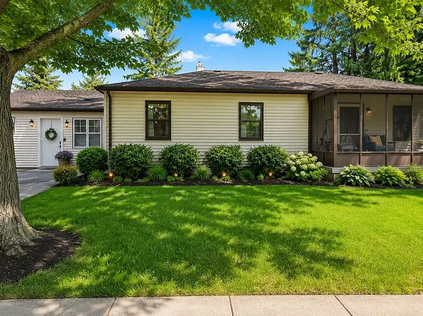 88 S 19th St, Noblesville, IN 46060