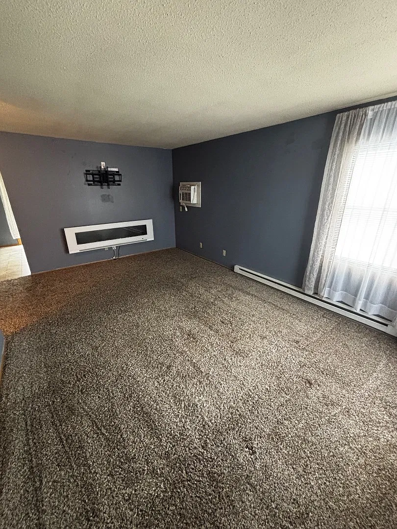 730 Woodview Ave #4 - #4 — Photo 2